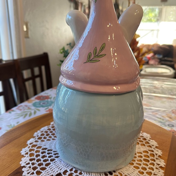 Fitz and Floyd Omnibus Ceramic Canister - Picture 6 of 10